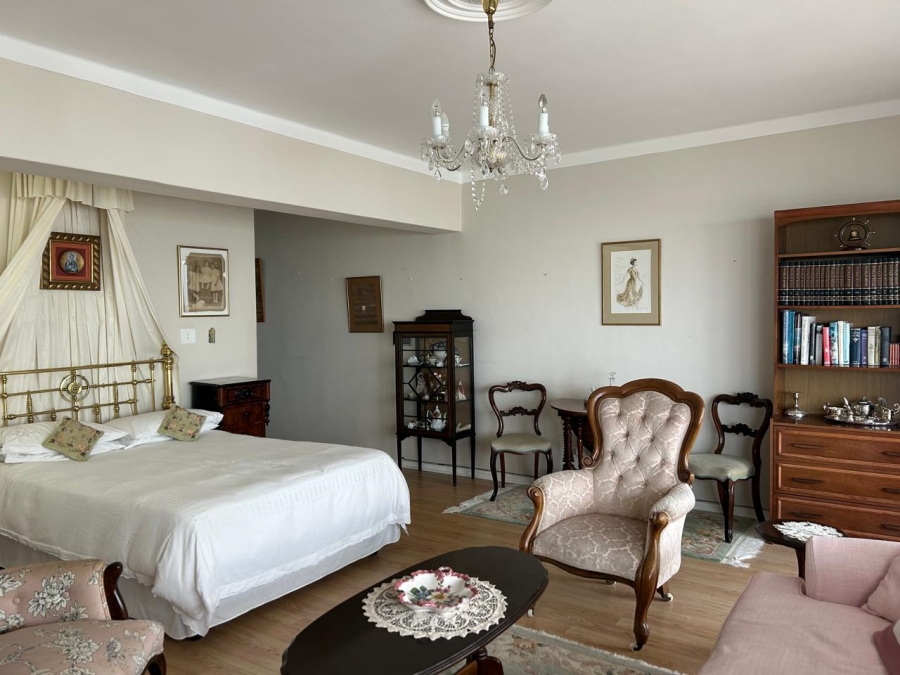 1 Bedroom Property for Sale in Mouille Point Western Cape